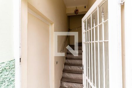 Casa à venda com 400m², 2 quartos e 3 vagasEscada