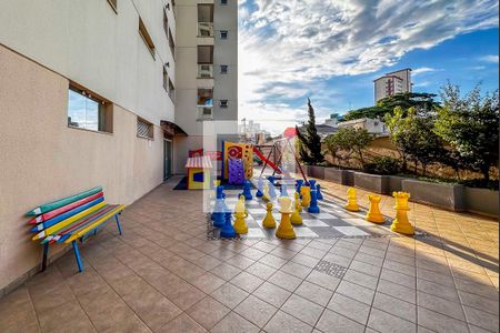 Apartamento à venda com 100m², 3 quartos e 2 vagasÁrea comum - Playground
