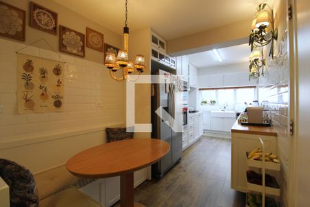 Apartamento à venda com 150m², 3 quartos e 2 vagasCozinha