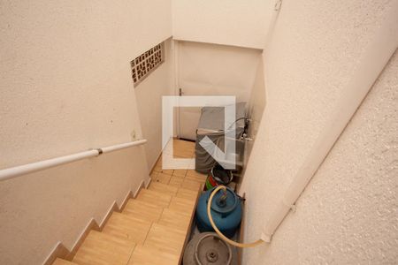 Casa à venda com 208m², 5 quartos e 2 vagas Casa à venda com 208m², 5 quartos e 2 vagasÁREA DE SERVIÇO