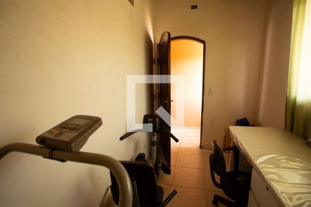 Casa à venda com 208m², 5 quartos e 2 vagas Casa à venda com 208m², 5 quartos e 2 vagasQuarto de Serviço