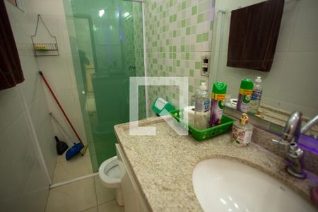 Casa à venda com 208m², 5 quartos e 2 vagas Casa à venda com 208m², 5 quartos e 2 vagasBANHEIRO ÁREA GOURMET