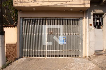 Casa à venda com 208m², 5 quartos e 2 vagas Casa à venda com 208m², 5 quartos e 2 vagasFACHADA