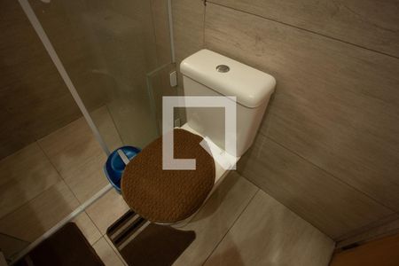 Casa à venda com 208m², 5 quartos e 2 vagas Casa à venda com 208m², 5 quartos e 2 vagasBANHEIRO