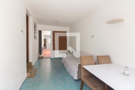 Casa à venda com 156m², 4 quartos e 2 vagasQuintal