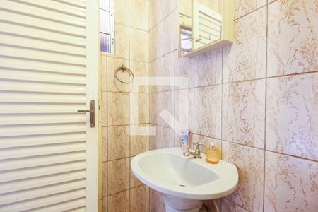 Casa à venda com 156m², 4 quartos e 2 vagasBanheiro Suíte 1