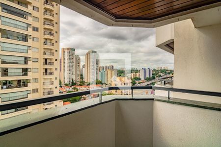 Apartamento para alugar com 95m², 3 quartos e 2 vagas Apartamento para alugar com 95m², 3 quartos e 2 vagasVaranda