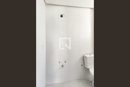 Apartamento à venda com 64m², 2 quartos e 1 vaga Apartamento à venda com 64m², 2 quartos e 1 vagaBanheiro