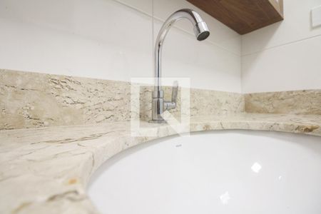 Apartamento para alugar com 74m², 2 quartos e 1 vaga Apartamento para alugar com 74m², 2 quartos e 1 vagaBanheiro