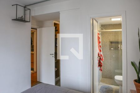 Suíte de apartamento à venda com 2 quartos, 62m² em Vila Romana, São Paulo