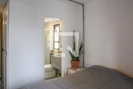 Suíte de apartamento à venda com 2 quartos, 62m² em Vila Romana, São Paulo