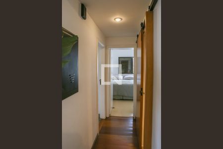 Corredor de apartamento à venda com 2 quartos, 62m² em Vila Romana, São Paulo