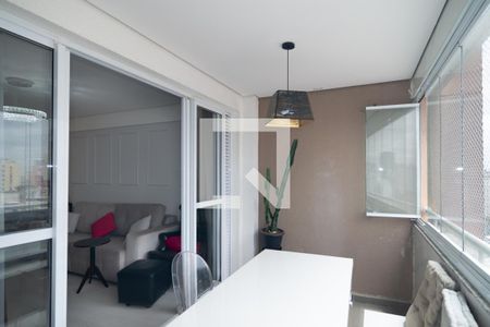 Varanda Sala de apartamento à venda com 2 quartos, 77m² em Bela Vista, São Paulo