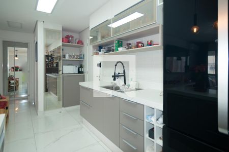 Apartamento à venda com 77m², 2 quartos e 2 vagasCozinha