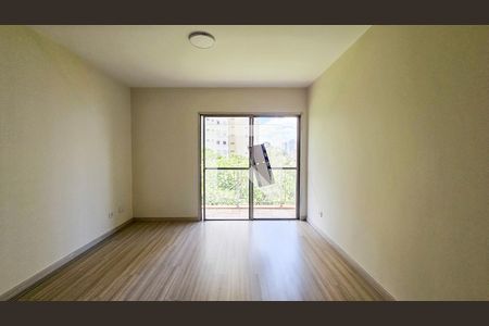 Sala de apartamento à venda com 3 quartos, 100m² em Vila Sofia, São Paulo