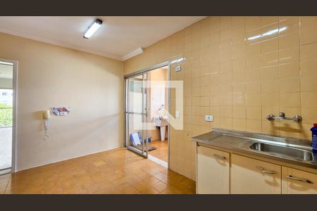 Apartamento à venda com 100m², 3 quartos e 2 vagas Apartamento à venda com 100m², 3 quartos e 2 vagasCozinha