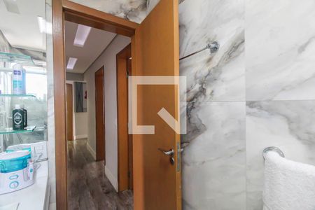 Apartamento à venda com 180m², 3 quartos e 4 vagasBanheiro