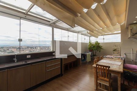 Apartamento à venda com 180m², 3 quartos e 4 vagasÁrea gourmet