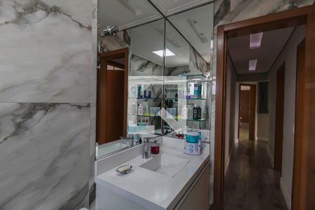 Apartamento à venda com 180m², 3 quartos e 4 vagasBanheiro