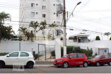 Apartamento à venda com 180m², 3 quartos e 4 vagasFachada e portaria