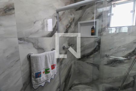 Apartamento à venda com 180m², 3 quartos e 4 vagasBanheiro