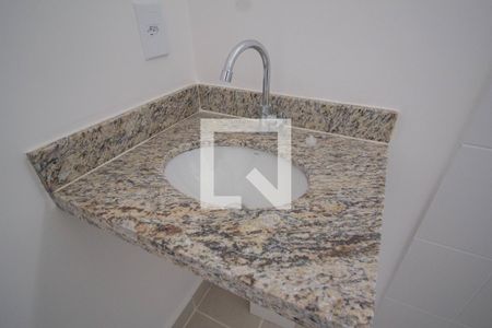 Apartamento à venda com 40m², 2 quartos e sem vaga Apartamento à venda com 40m², 2 quartos e sem vagaBanheiro