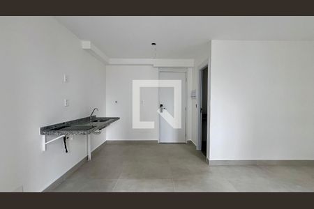 Sala / cozinha de kitnet/studio à venda com 1 quarto, 26m² em Pinheiros, São Paulo