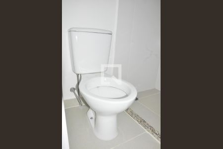 Apartamento à venda com 40m², 2 quartos e sem vaga Apartamento à venda com 40m², 2 quartos e sem vagaBanheiro