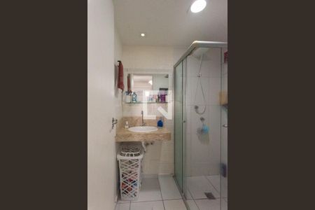 Apartamento à venda com 114m², 3 quartos e 2 vagas Apartamento à venda com 114m², 3 quartos e 2 vagasBanheiro da Suíte