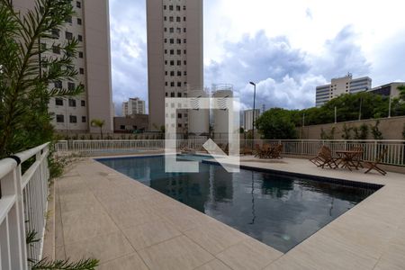 Apartamento à venda com 37m², 2 quartos e sem vagaÁrea comum - Piscina