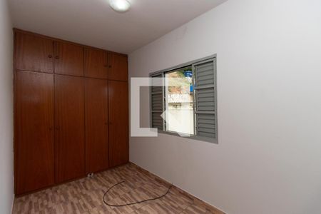 Casa à venda com 190m², 3 quartos e 2 vagas Casa à venda com 190m², 3 quartos e 2 vagasQuarto 2