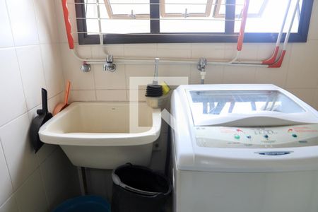 Apartamento à venda com 68m², 2 quartos e 2 vagas Apartamento à venda com 68m², 2 quartos e 2 vagasÁrea de Serviço