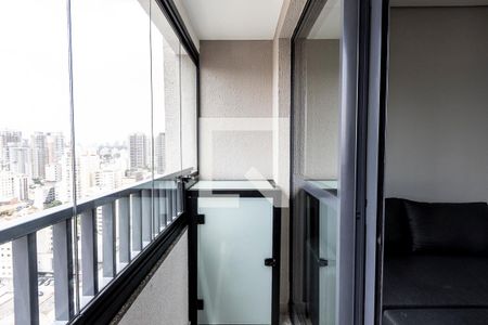 Apartamento à venda com 27m², 1 quarto e sem vaga Apartamento à venda com 27m², 1 quarto e sem vagaVaranda