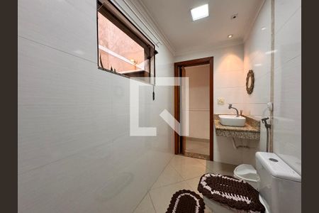 Casa à venda com 266m², 3 quartos e 5 vagas Casa à venda com 266m², 3 quartos e 5 vagasLavabo social