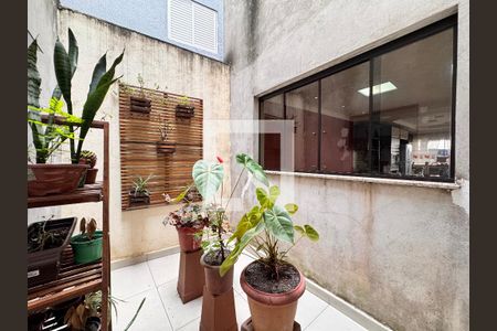 Casa à venda com 266m², 3 quartos e 5 vagas Casa à venda com 266m², 3 quartos e 5 vagasJardim de inverno