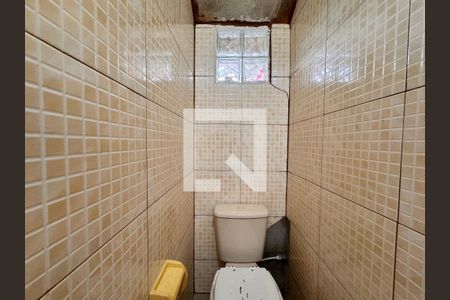 Casa à venda com 266m², 3 quartos e 5 vagas Casa à venda com 266m², 3 quartos e 5 vagasLavabo 2