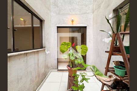 Casa à venda com 266m², 3 quartos e 5 vagas Casa à venda com 266m², 3 quartos e 5 vagasJardim de inverno