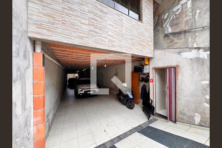 Casa à venda com 266m², 3 quartos e 5 vagas Casa à venda com 266m², 3 quartos e 5 vagasGaragem