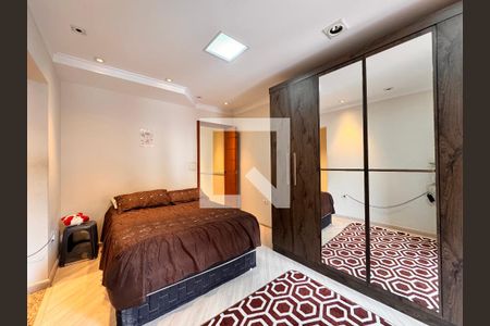 Suíte de casa à venda com 3 quartos, 266m² em Vila Guaraciaba, Santo André