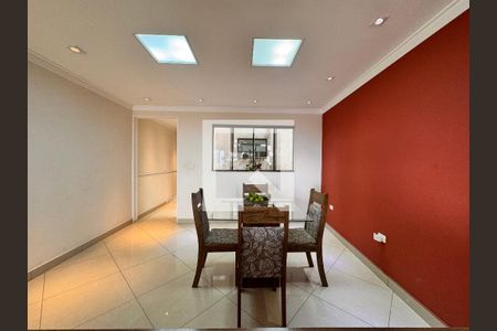 Casa à venda com 266m², 3 quartos e 5 vagas Casa à venda com 266m², 3 quartos e 5 vagasCozinha