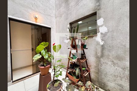 Casa à venda com 266m², 3 quartos e 5 vagas Casa à venda com 266m², 3 quartos e 5 vagasJardim de inverno