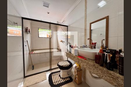 Casa à venda com 266m², 3 quartos e 5 vagas Casa à venda com 266m², 3 quartos e 5 vagasBanheiro da Suíte