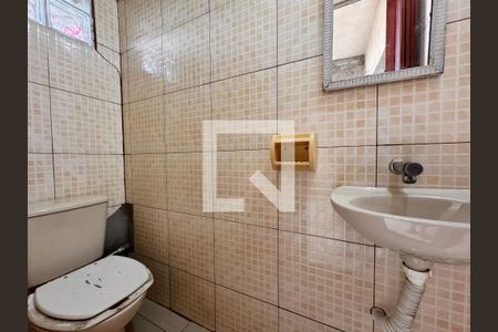 Casa à venda com 266m², 3 quartos e 5 vagas Casa à venda com 266m², 3 quartos e 5 vagasLavabo 2