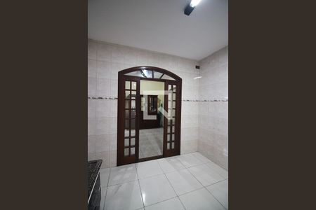 Casa à venda com 256m², 5 quartos e 2 vagasCozinha