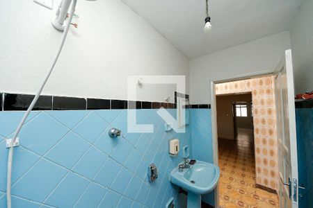 Casa para alugar com 368m², 2 quartos e 1 vaga Casa para alugar com 368m², 2 quartos e 1 vagaBanheiro