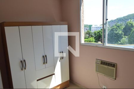 Quarto 2 de apartamento para alugar com 2 quartos, 50m² em Taquara, Rio de Janeiro