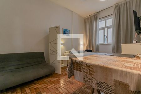 Sala/Quarto de kitnet/studio à venda com 1 quarto, 17m² em Copacabana, Rio de Janeiro