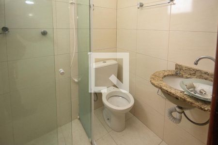 Casa de condomínio à venda com 61m², 2 quartos e 1 vaga Casa de condomínio à venda com 61m², 2 quartos e 1 vagaBanheiro da Suíte