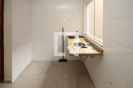 Casa de condomínio à venda com 61m², 2 quartos e 1 vaga Casa de condomínio à venda com 61m², 2 quartos e 1 vagaCozinha