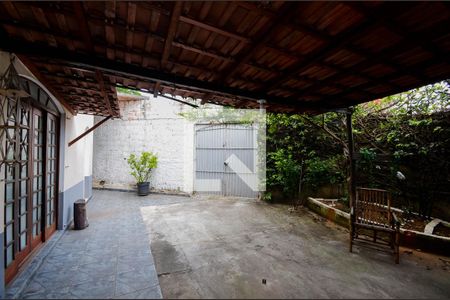 Casa para alugar com 85m², 2 quartos e 3 vagasGaragem